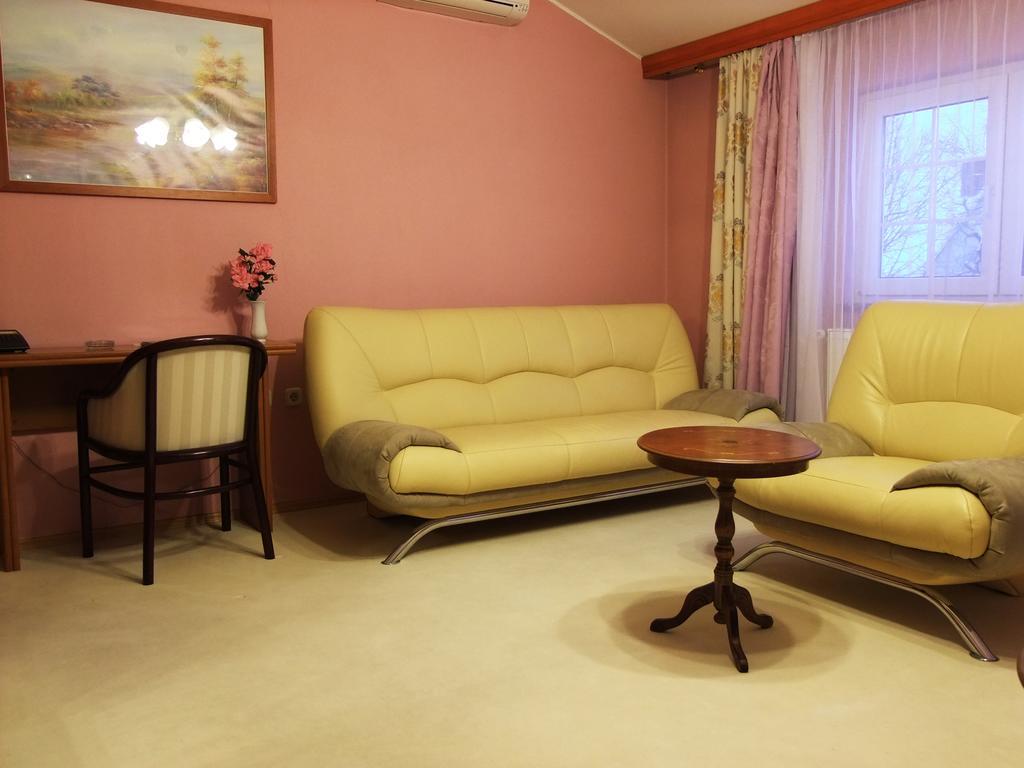 Bed & Breakfast Vila Stanisic Пожега Номер фото